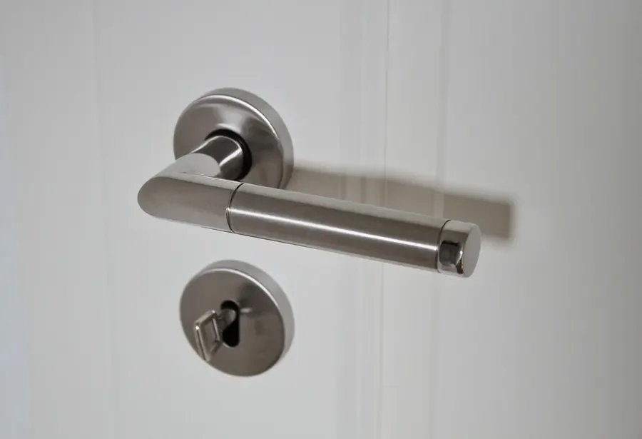 Lever door handle with a thumb turn – the open-door test when your uPVC door won't lock in Normanton, Locksmith Normanton guide